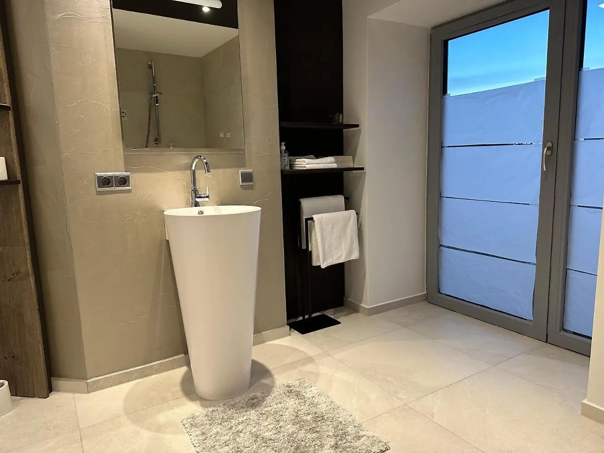 Wpa Apartments - Zimmer- Modernes Apartment Mit Parkplatz,Wifi,Netflix Moosthenning